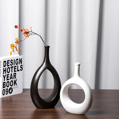 Ceramic hydroponic vase in white glazed finish