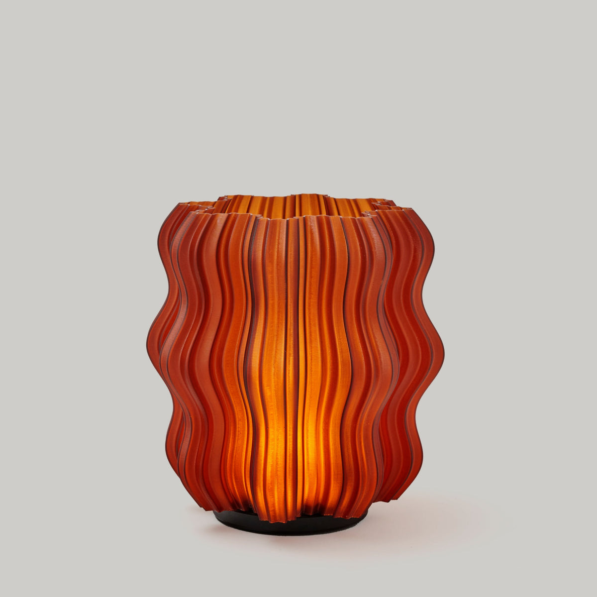 Three quarter view of the cordless mini wavy lamp