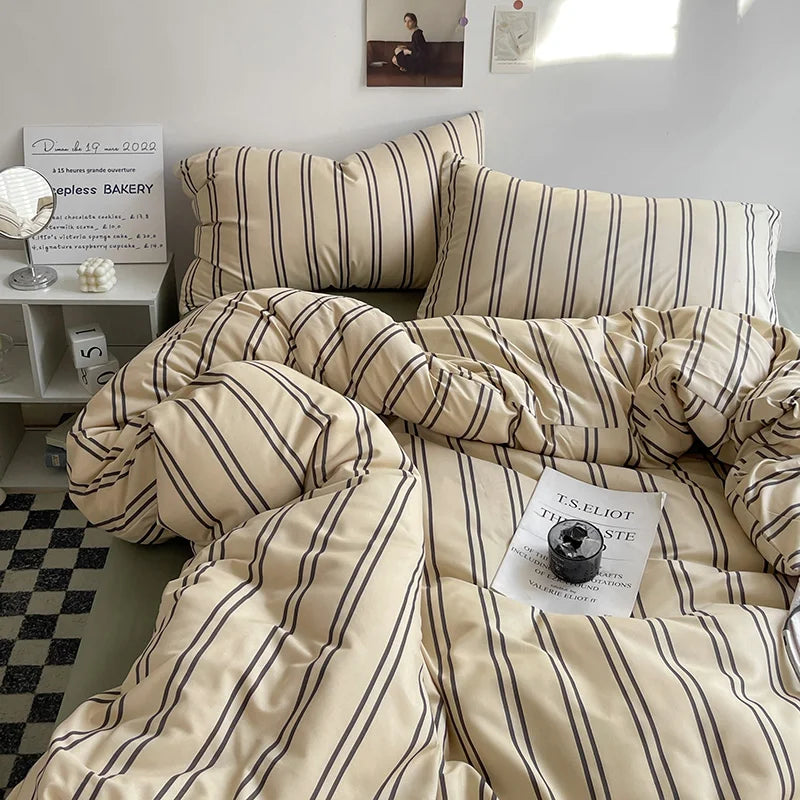 Close-up of the striped print pattern