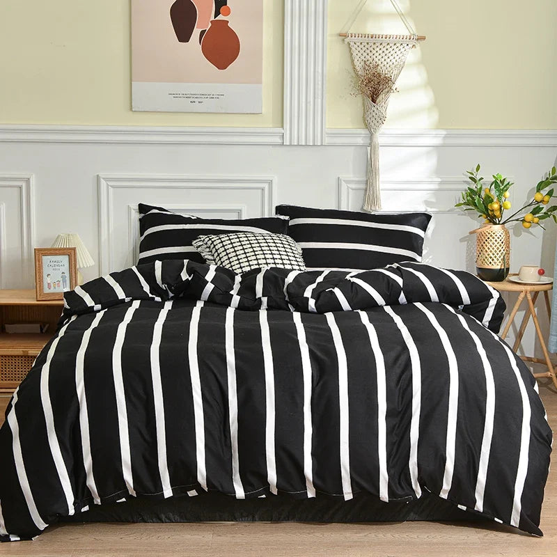 Black and White Duvet Cover Set with Pillowcases