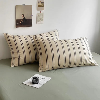 Striped Duvet Cover Set with Pillowcases