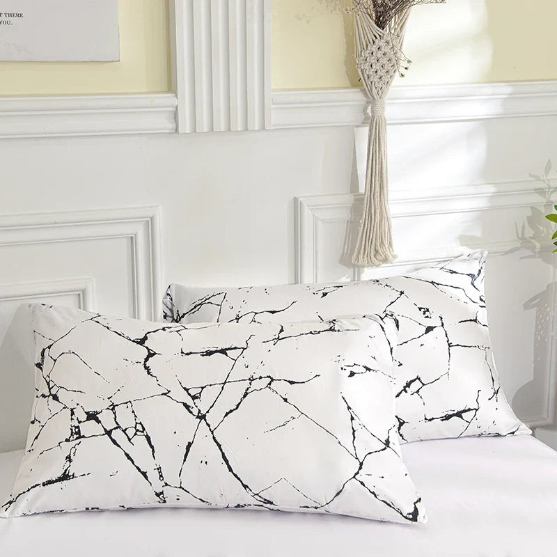 Black and White Duvet Cover Set with Pillowcases